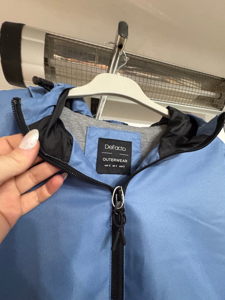 Mavi Fermuarlı Kadın Spor Ceket - Görsel 2