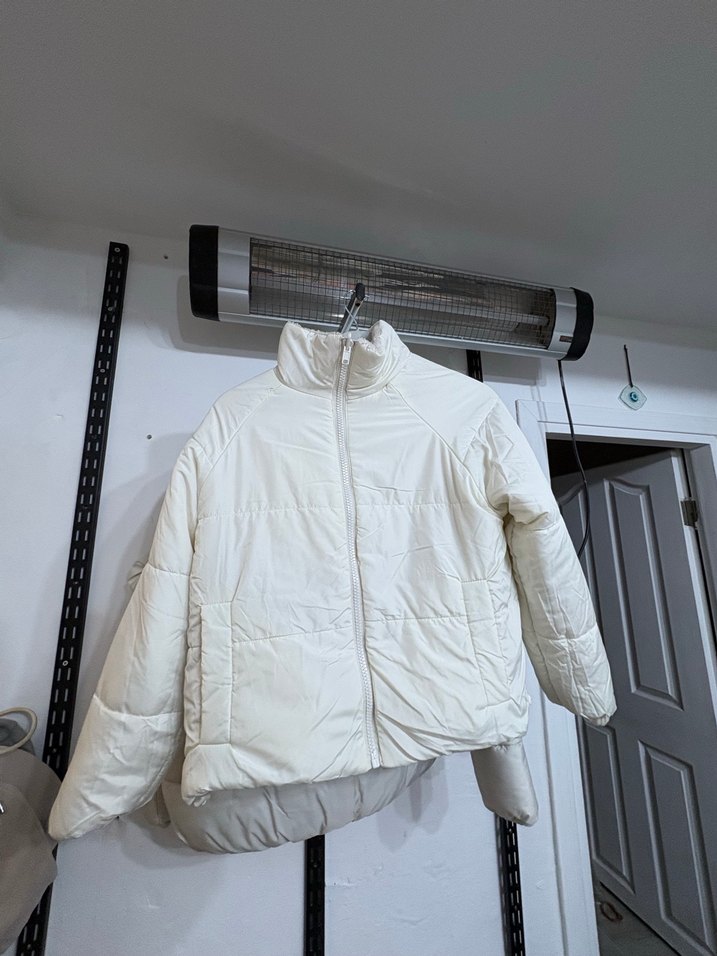 Beyaz Peluş Kadın Ceket, Yüksek Yaka, Rahat Kesim - Görsel 3