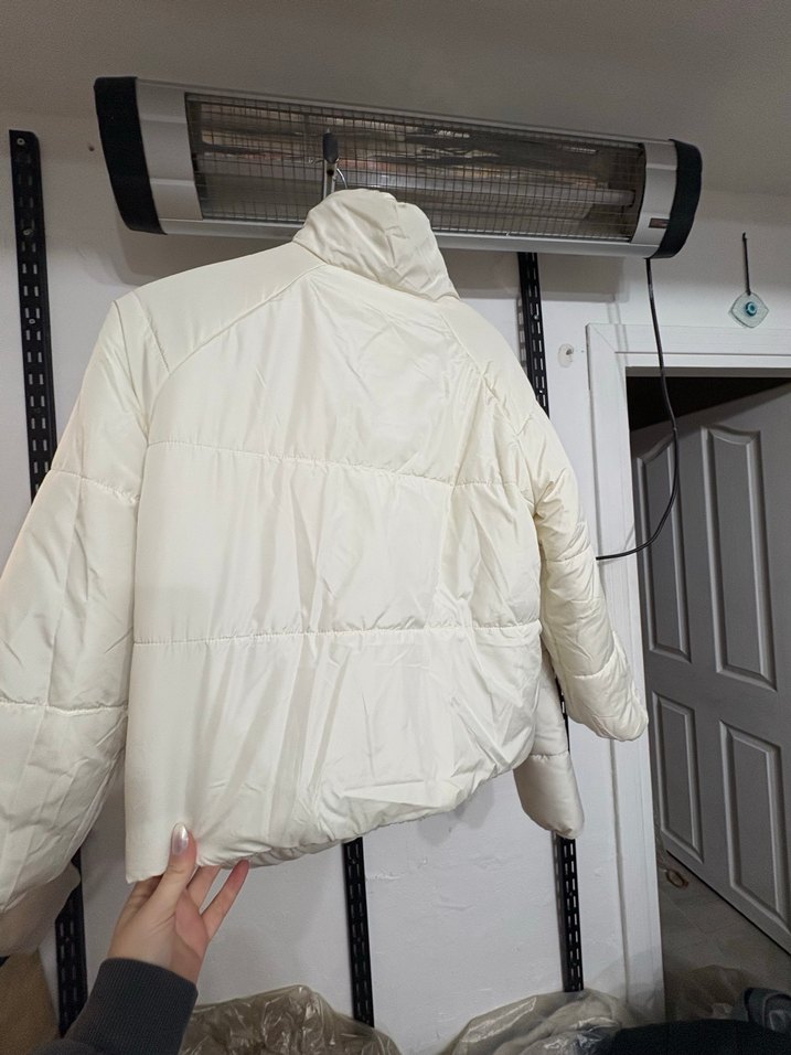 Beyaz Peluş Kadın Ceket, Yüksek Yaka, Rahat Kesim - Görsel 4