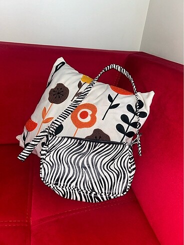 Bershka Zebra baskılı desenli çanta