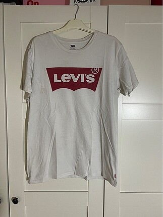 Levis