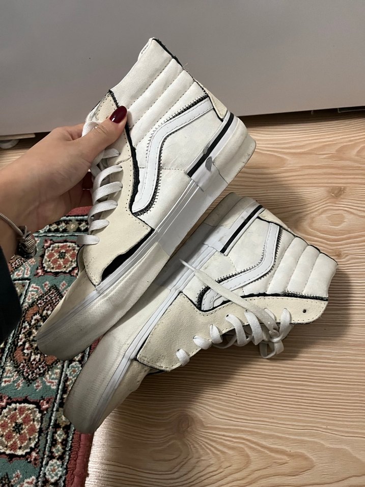 Beyaz Süet Yüksek Top Sneakers - Görsel 4