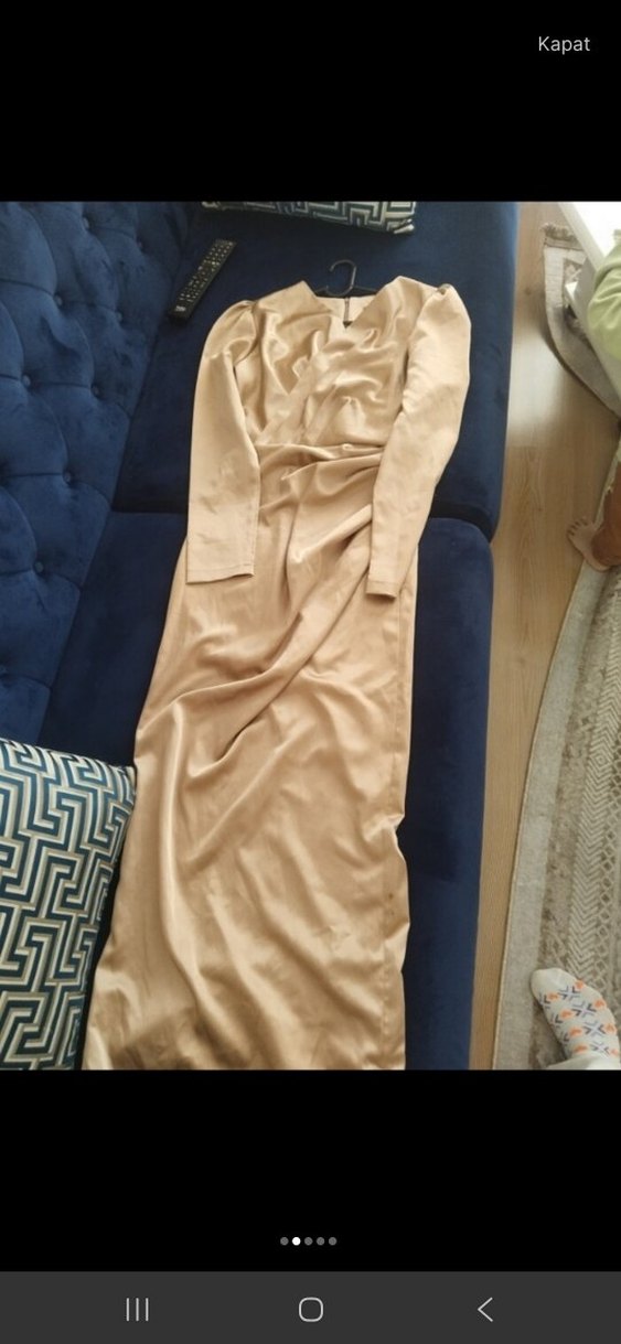 Bej Uzun Kollu Drapeli Saten Elbise - Görsel 2