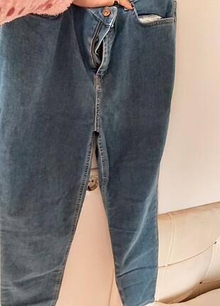 Düz mavi kot pantalon