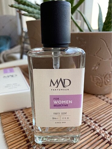 Diğer Mad parfum A122