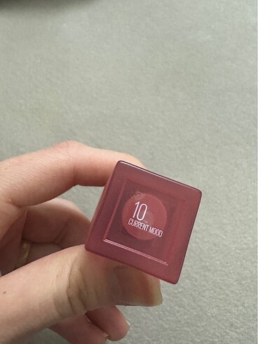 Beden Maybelline teddy tint