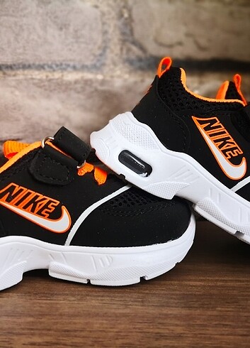  Nike ışıklı model