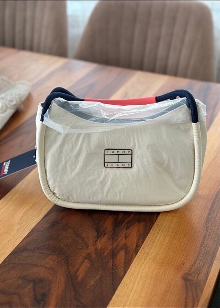 Tommy Hilfiger Çanta - Görsel 2