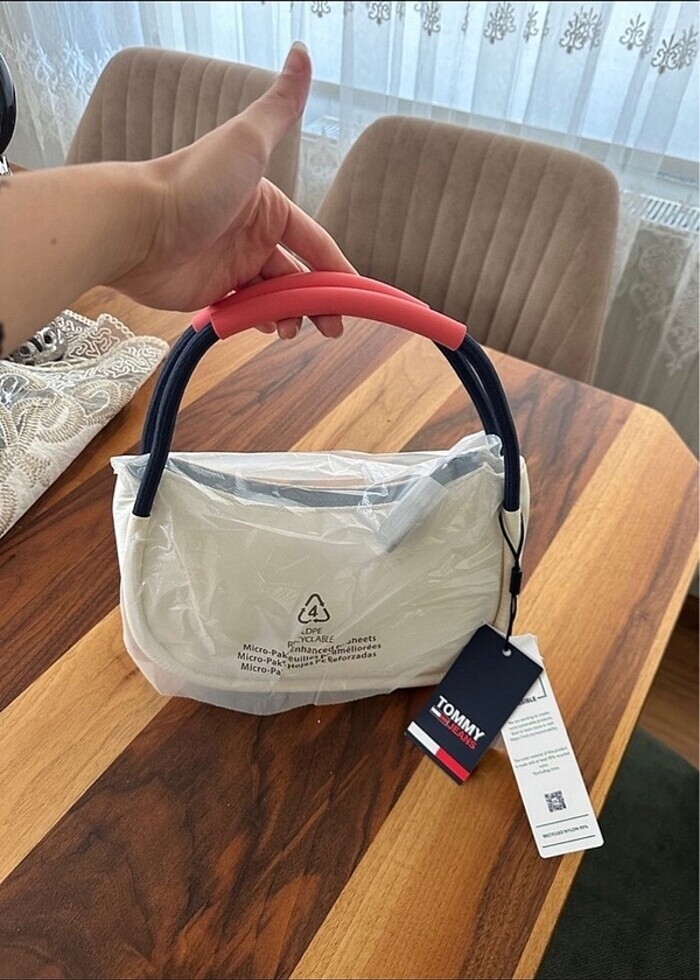 Tommy Hilfiger Çanta - Görsel 4
