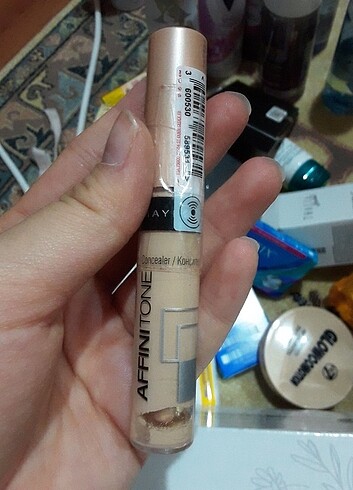 Maybelline affinitone