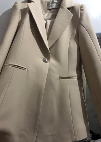 Bej Düğmeli İpek Görünümlü Midi Hamile Ceketi - Görsel 2