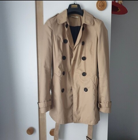 Stradivarius kısa trençkot