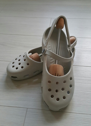 42 numara mary jane crocs