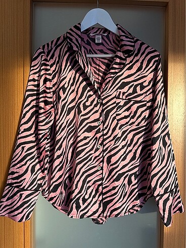 Victoria?s Secret Saten Pembe Zebra Desen Gecelik Üst