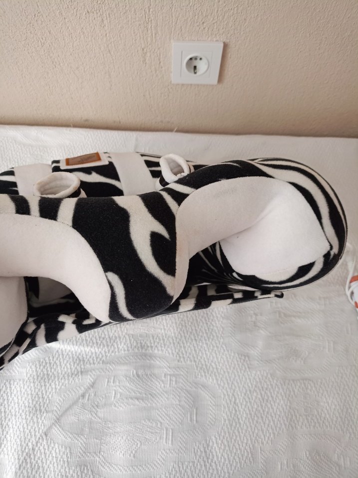 Zebra Desenli Emzirme ve Hamile Yastığı - Görsel 2