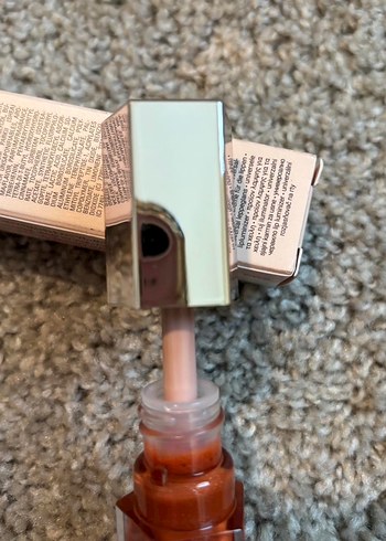 Fenty Beauty Gloss Bomb Parlatıcı 9ml - Görsel 3