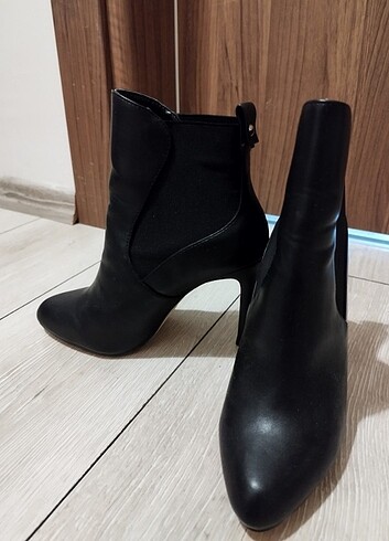 Zara bot