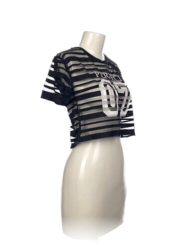 River Island River Island T-shirt %70 İndirimli.