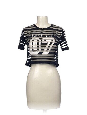 River Island T-shirt %70 İndirimli.