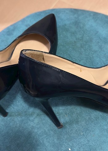 Kemal Tanca Parlak Mavi Stiletto Topuklu Kadın Ayakkabı
