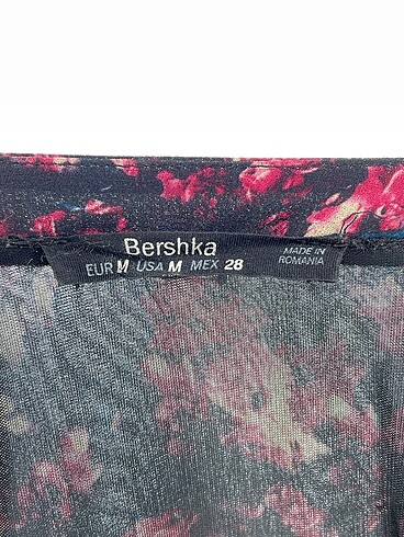 m Beden çeşitli Renk Bershka Kısa Elbise %70 İndirimli.