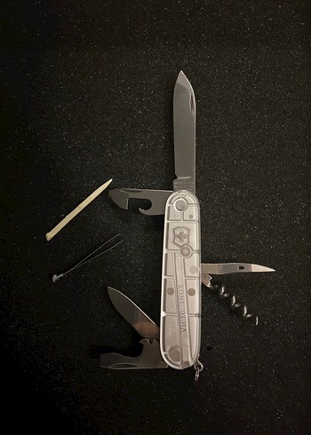 VİCTORİNOX İSVİÇRE ÇAKISI - Görsel 2