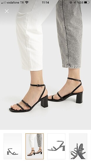 Bershka siyah topuklu sandalet