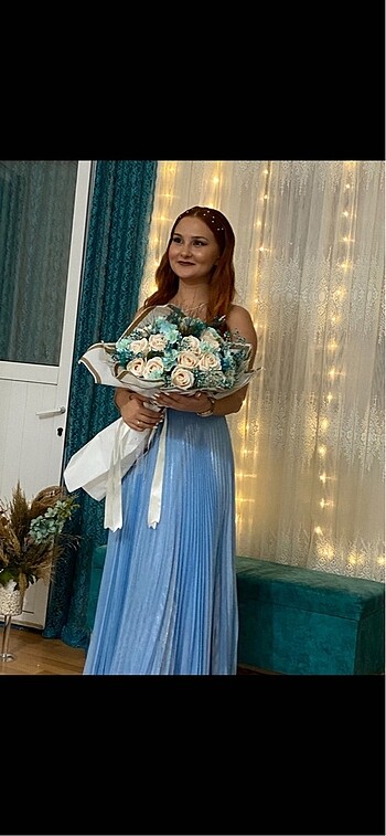 Nişan elbisesi
