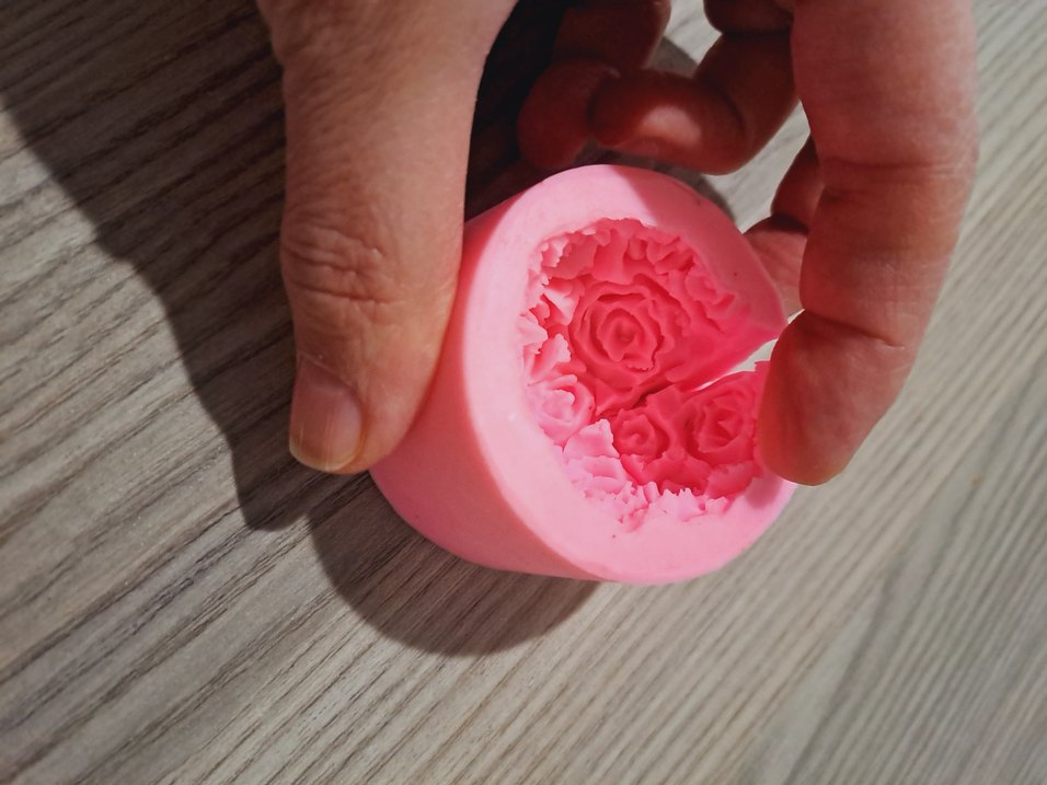 Pembe Detaylı Silikon Kalıp - Görsel 2