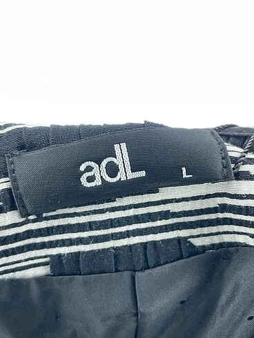 l Beden çeşitli Renk Adidas Ceket %70 İndirimli.