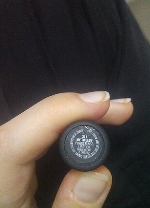 Mac powder kiss my tweedy