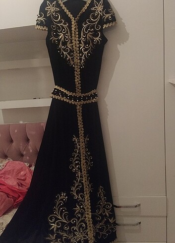 Siyah kaftan