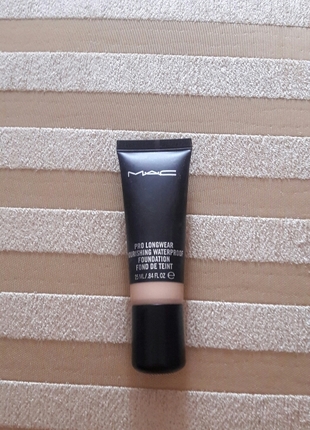 Mac Pro Longwear fondöten 