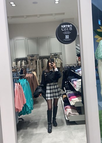 Beyaz Ekose Mini Etek