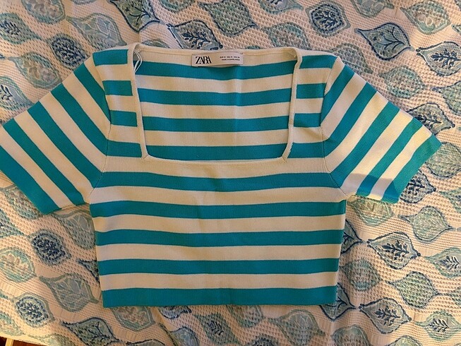 zara crop t-shirt