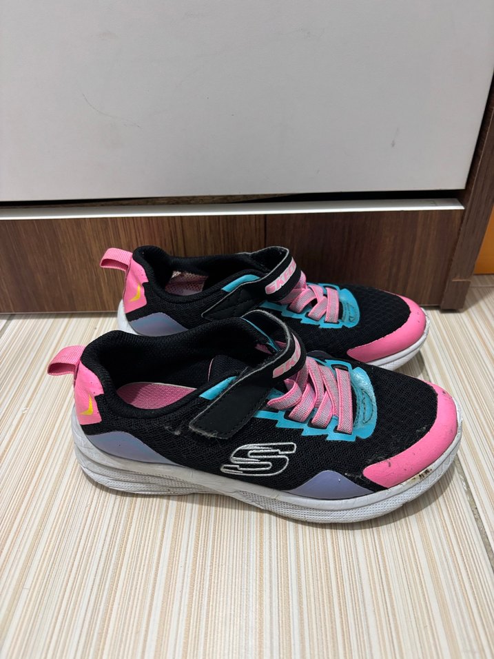 Kızlar için Renkli Bağcıklı Spor Ayakkabı - Görsel 2