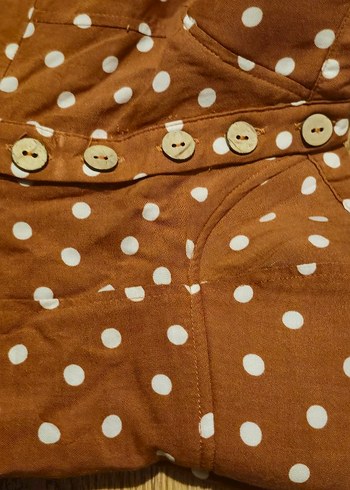 Pull&Bear Kadın Kahverengi Puantiyeli Mini Tulum - Görsel 3