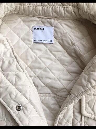 s Beden Bershka Kapitone Ceket