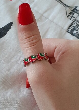Çilek Yüzük
