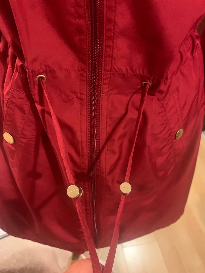 Kırmızı Midi Boy Kadın Yağmurluk - Görsel 5