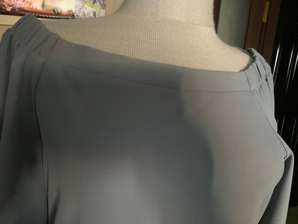 Gri Kayık Yaka Tişört - Görsel 5