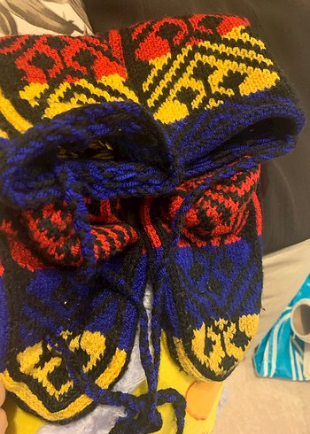 Soğuklar için çok renkli desenli çorap - Görsel 4