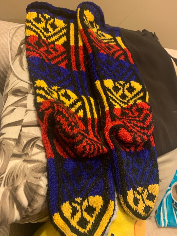 Soğuklar için çok renkli desenli çorap - Görsel 3