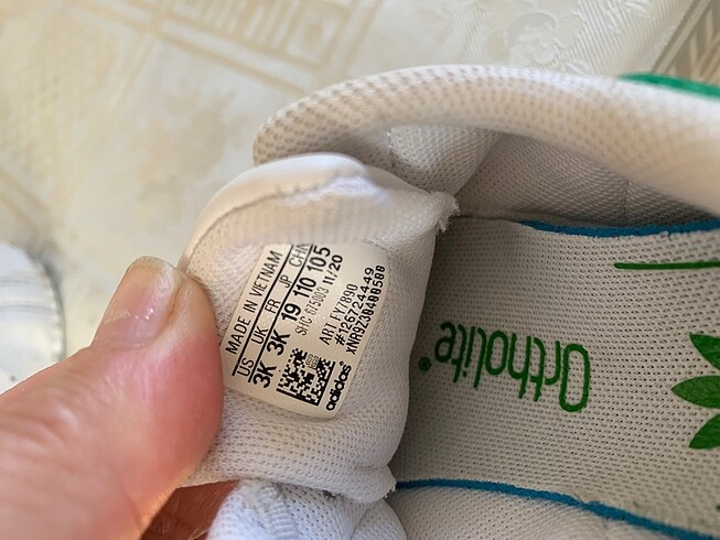 19 Beden beyaz Renk ORJİNAL Adidas ilk adım ayakkabısı