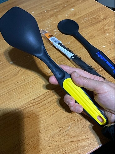  Beden Tupperware kaşık ve spatula