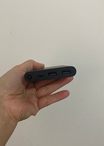 Siyah Taşınabilir Power Bank - Görsel 3