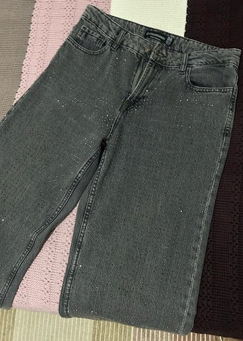 Stradivarius taşlı jean