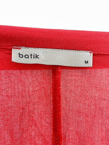 m Beden çeşitli Renk Batik Hırka %70 İndirimli.