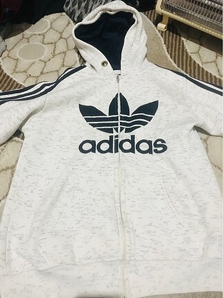 Adidas bir butikten almıştım