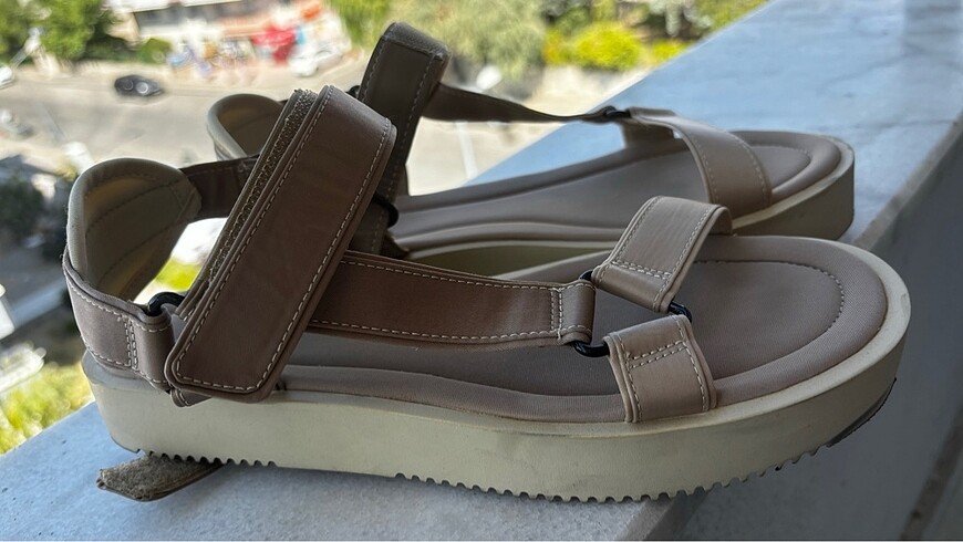 39 Beden camel Renk Zara sandalet